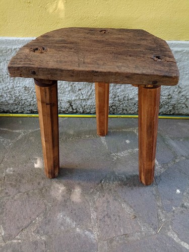 Sgabello legno 3 - sgabello, piedi
